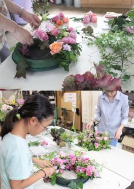 リース作りは丁寧にね。｜「アグレアーブル花や」　（徳島県吉野川市の花キューピット加盟店 花屋）のブログ