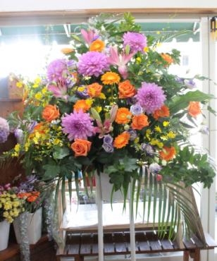 スタンド花をお届け 花屋ブログ 徳島県吉野川市の花屋 アグレアーブル花やにフラワーギフトはお任せください 当店は 安心と信頼の花 キューピット加盟店です 花キューピットタウン
