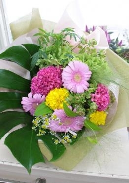 お誕生日のお祝いに♪｜「アグレアーブル花や」　（徳島県吉野川市の花キューピット加盟店 花屋）のブログ