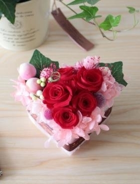 新作プリザ☆|「アグレアーブル花や」　（徳島県吉野川市の花屋）のブログ